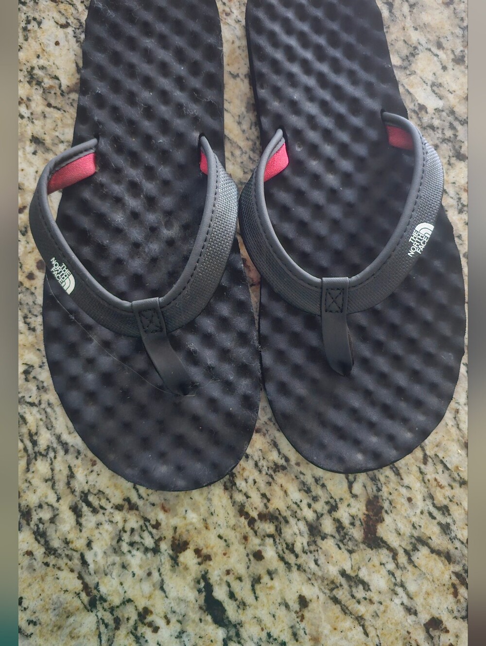 The North Face Base Camp Mini II Flip-Flops. Size 10 - Picture 2 of 8